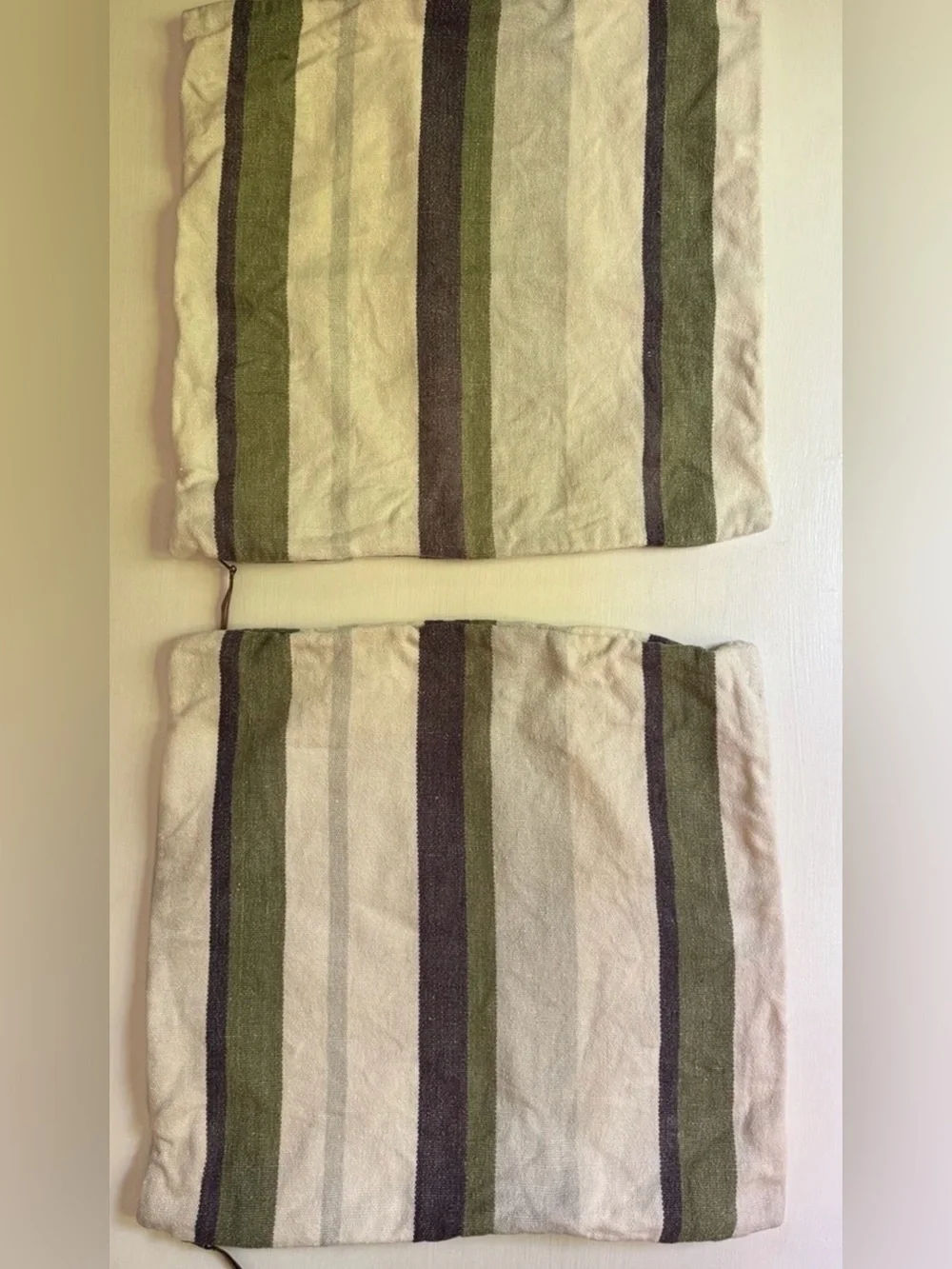 POTTERY BARN Everyday Linen Striped Pillow Covers Set Of 2 : 20x20”
